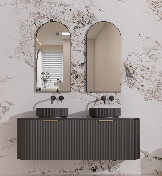 AeroFrame Vetra LED Mirror  Electroplated Brushed Gold / Nickel / Gunmetal (600×900mm)-VARFM6090